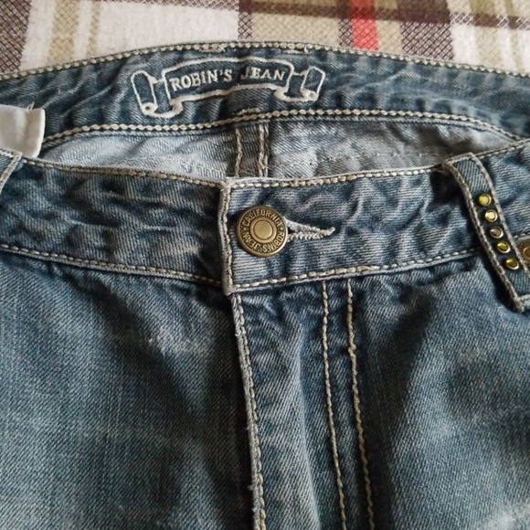 Robin Jean's - Picture 6 of 7